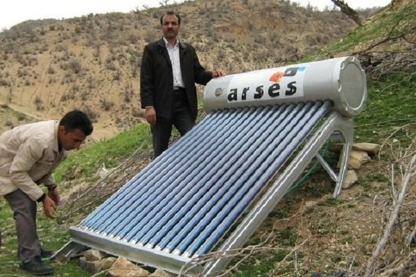 نصب ۶۰۰ آبگرمکن خورشیدی در ۱۰۰ روستای استان زنجان 