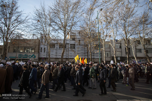 راهپیمایی اعلام برائت از فتنه گران در قزوین