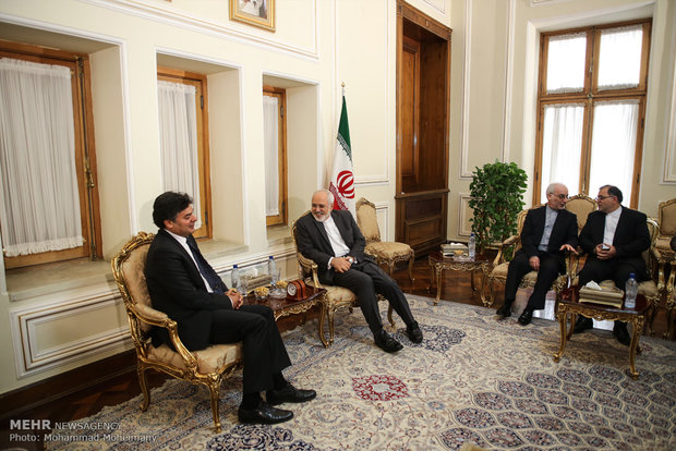 FM Zarif receives Chilean, Ghanaian, Polish envoys to Tehran