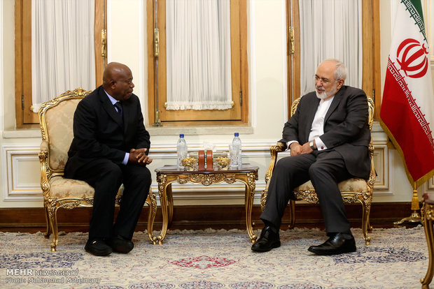 FM Zarif receives Chilean, Ghanaian, Polish envoys to Tehran