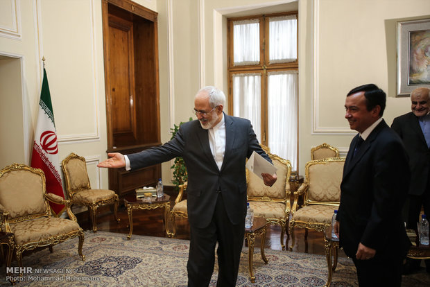 FM Zarif receives Chilean, Ghanaian, Polish envoys to Tehran