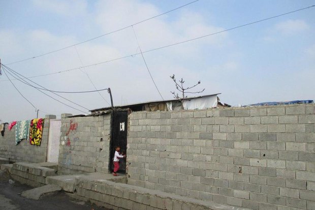 دیوارهای سربی و زندگی خاکستری در « دباغ چال»