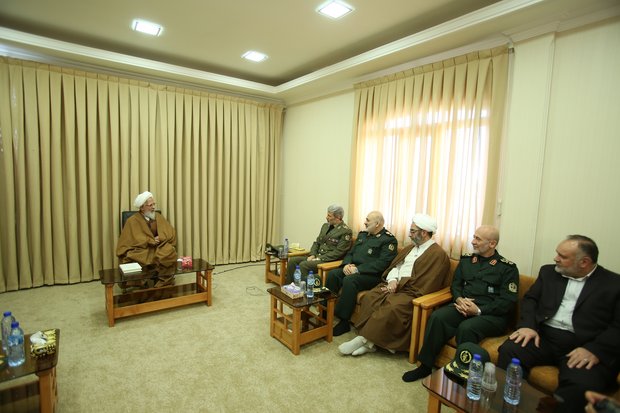 امیر حاتمی با مراجع عظام تقلید دیدار کرد