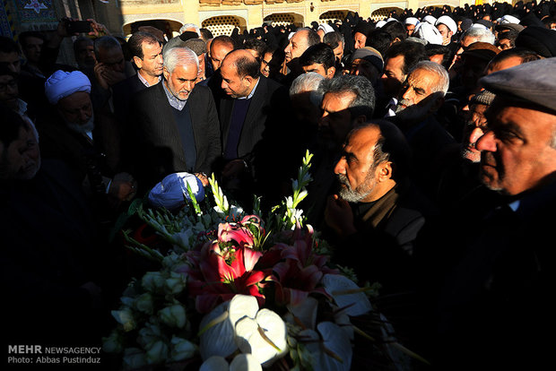 مراسم تشییع حجت الاسلام مظاهری در اصفهان