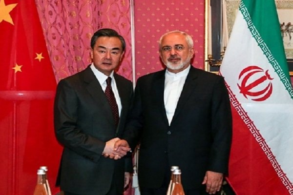 Zarif discusses oil tanker incident, JCPOA with Chinese counterpart 