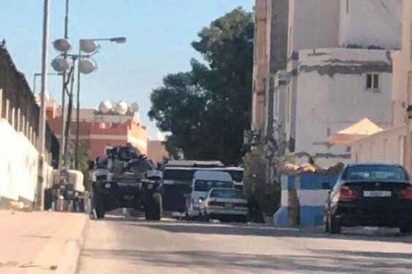 تداوم محاصره منزل آیت الله عیسی قاسم درمنطقه الدراز بحرین