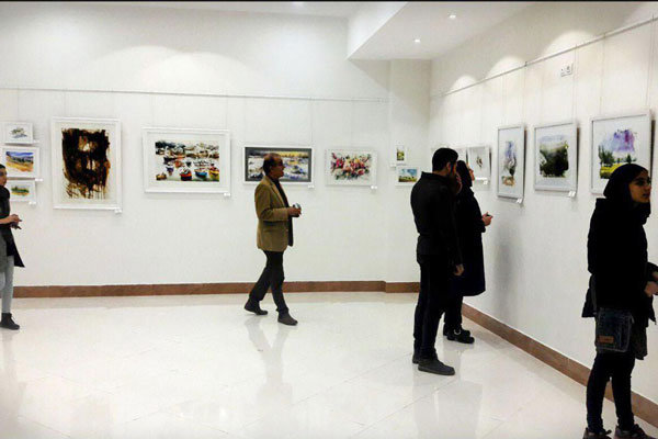 جلوه نمایی آبرنگ ها بر دیوار«ماه» در قزوین
