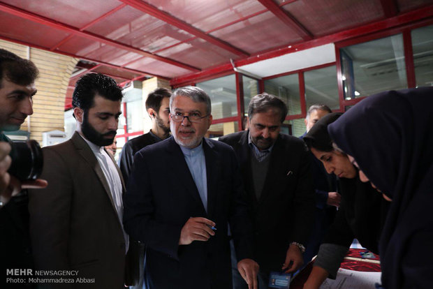 صالحی‌امیری: تابع مراجع قانونی هستم/ همه از حضورم استقبال کردند