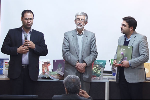 موسسات فعال در آموزش فارسی از تازه‌ترین کتاب‌هایشان رونمایی کردند