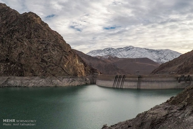 Lowering water levels concerning Tehran  