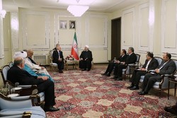 Rouhani calls for expanding ties with Algeria