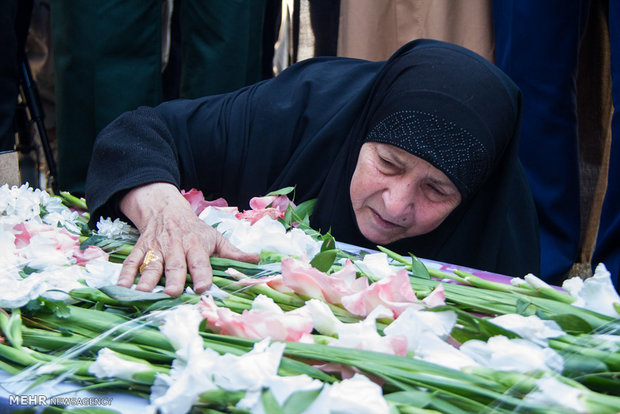 مراسم  استقبال از پیکر مطهر شهید حمید انبارکی در بوشهر