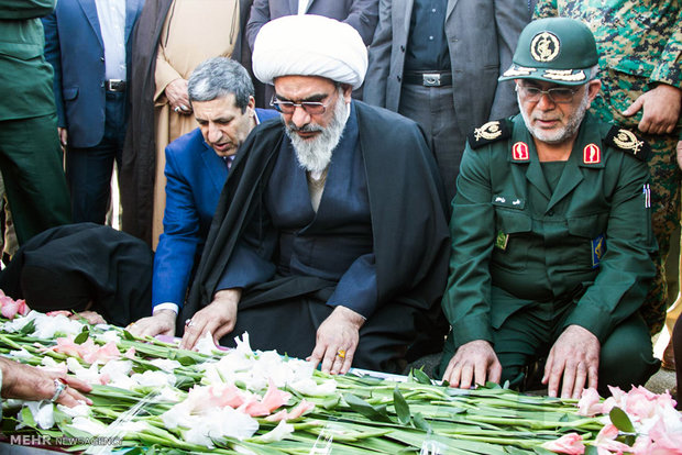 مراسم  استقبال از پیکر مطهر شهید حمید انبارکی در بوشهر