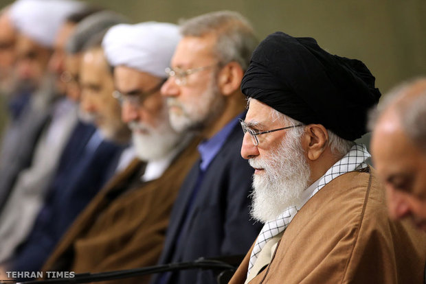 Participants of Conference on Parliamentary Union of OIC meet with Ayatollah Khamenei