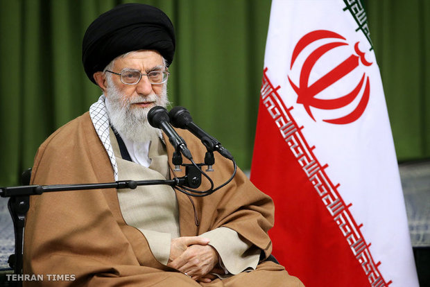 Participants of Conference on Parliamentary Union of OIC meet with Ayatollah Khamenei