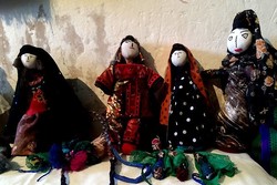 نمایش عروسک‌های بومی خراسان‌جنوبی در نمایشگاه گردشگری کشور