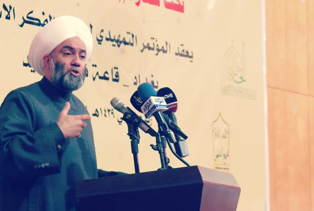 اهل سنت ایران با آزادی کامل تمام مراسمات خود را به پا می دارند