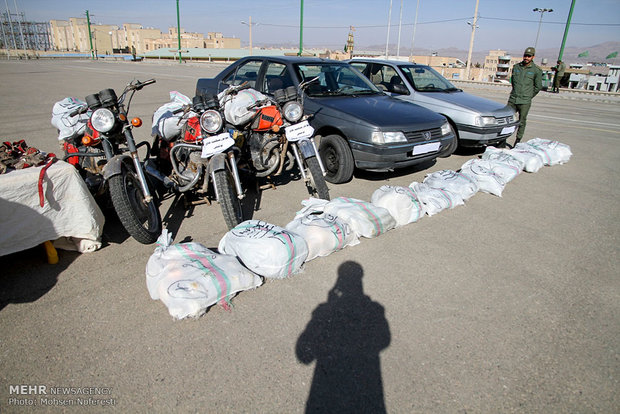 کشف و ضبط 4 تن مواد مخدر در بیرجند‎