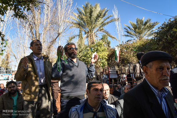 اقامه نماز طلب باران در شیراز