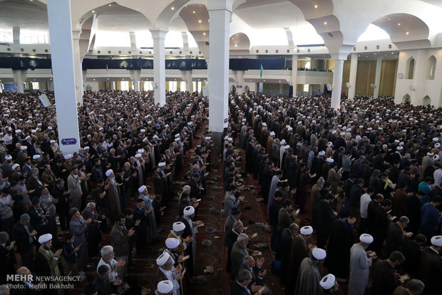 اقامه نماز باران در قم‎