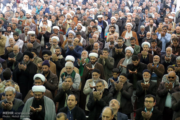 اقامه نماز باران در قم‎