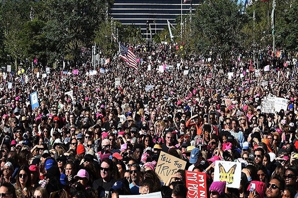 Thousands protest Trump on anniv. of inauguration