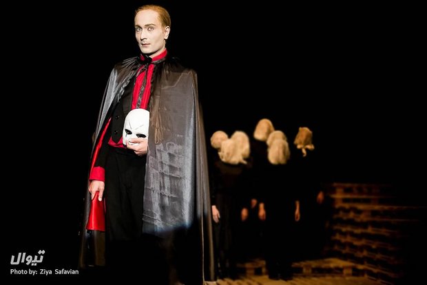 The dead and the damned: Delkhah’s stellar staging of Mann’s ‘Mephisto’ in Tehran