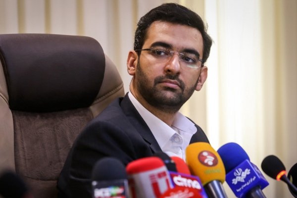 واکنش جهرمی به اعتراض کاربران ایرانسل درباره تعرفه اینترنت 