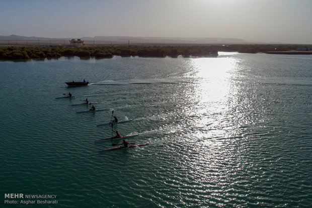 İranlı kayakçılar Asya Olimpiyatları'na hazırlanıyor