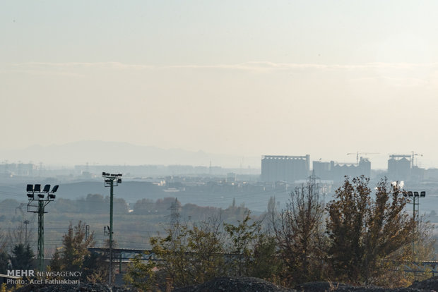 Hava kirliliği okulları kapattı