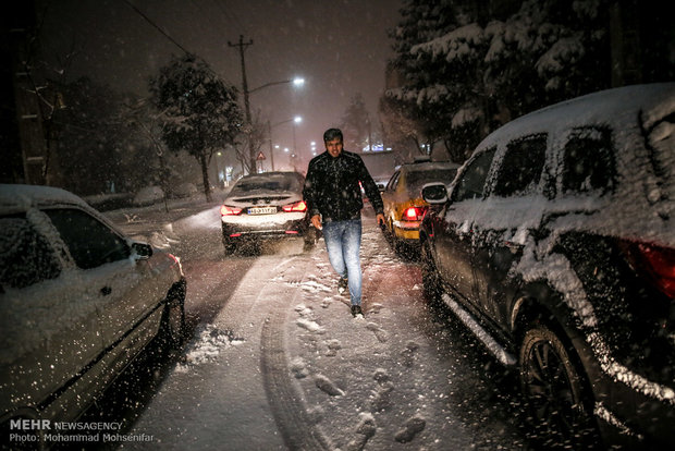 بارش برف و یخبندان در کرج