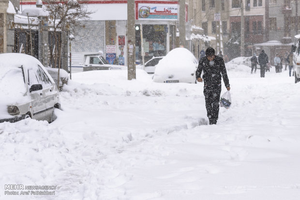 Heavy snow brings joy and headache to Shahriar