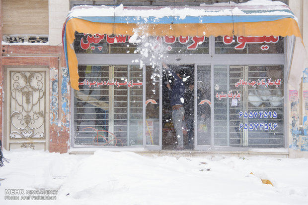 بارش برف و یخبندان در شهریار
