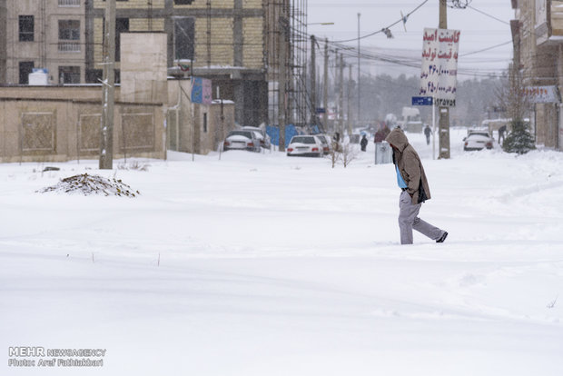 Heavy snow brings joy and headache to Shahriar