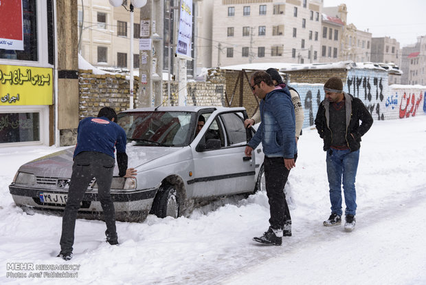 بارش برف و یخبندان در شهریار