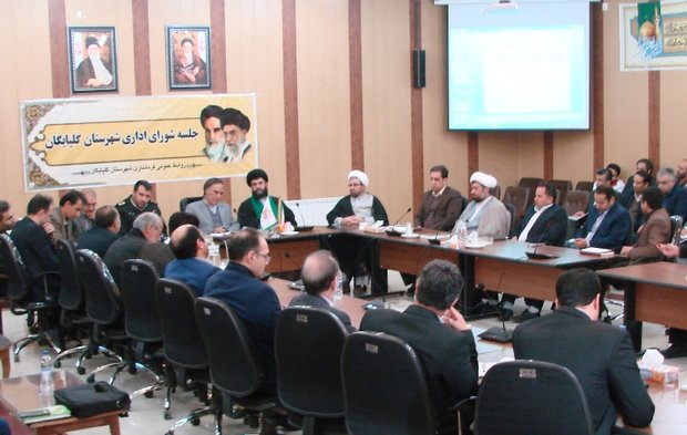 وزیر با سرمایه هزار میلیاردی به درد خدمت در نظام اسلامی نمی خورد