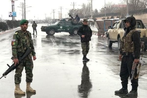 ۱۶ پلیس افغانستان در درگیری با طالبان کشته شدند