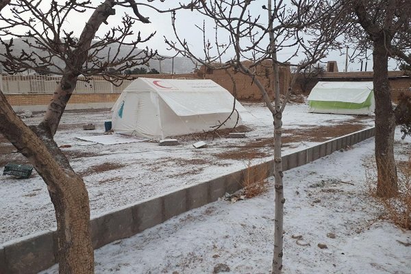 ۳۹ روز چادرنشینی در سرمای شدید کوهستان/ خیران ورود کنند