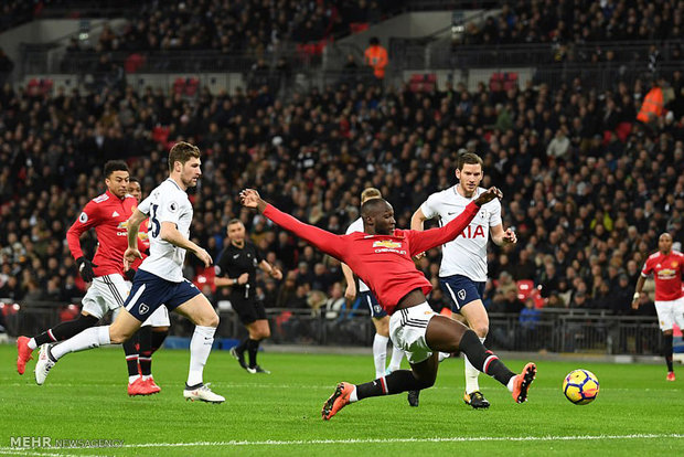 دیدار تیم های فوتبال تاتنهام و منچستریونایتد‎
