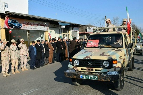 رژه موتوری و خودرویی در شهرستان های گیلان برگزار شد