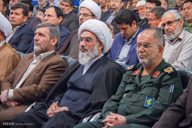 آیین گرامیداشت دهه مبارک فجر و سالروز ورود امام خمینی(ره) به میهن