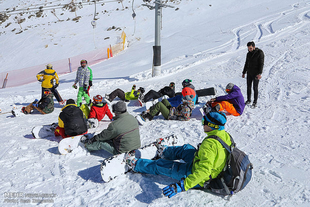 مروری بر سفرهای بی حاصل و دسته جمعی اسکی از کره تا فرانسه