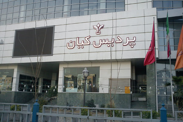 قالیباف به تماشای «دارکوب» رفت/ پردیس کیان شب های شلوغی دارد 