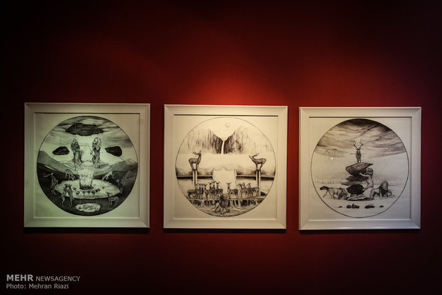 نمایشگاه دهمین جشنواره هنرهای تجسمی فجر