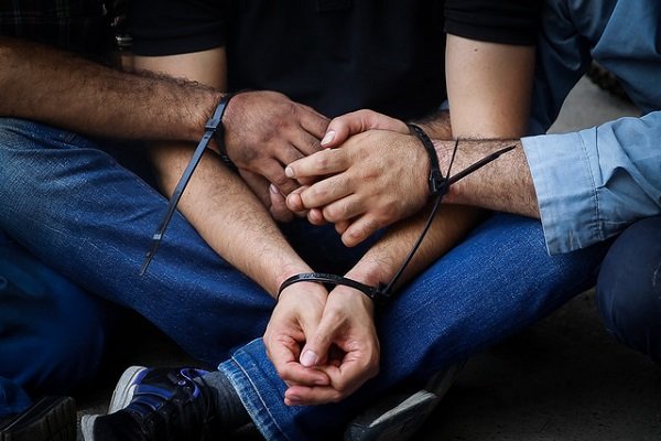 ۴۰سارق و توزیع کننده موادمخدر درمرکزی دستگیرشدند/ کشف ۴۲فقره سرقت
