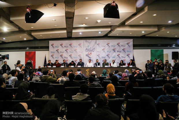 نشست خبری فیلم چهارراه استانبول در سومین روز از سی و ششمین جشنواره فیلم فجر