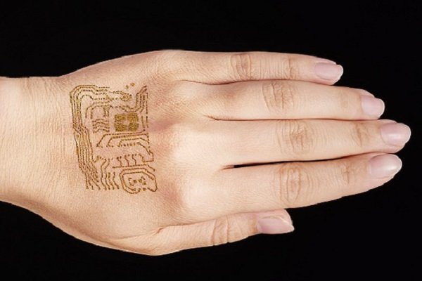 تولید حسگر قابل چسباندن به پوست دست برای مدت طولانی