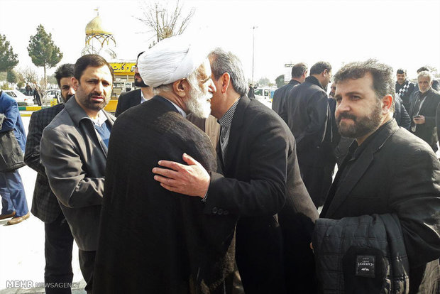 مراسم تشييع پیکر ابوی حجت الاسلام روحانی نژاد 