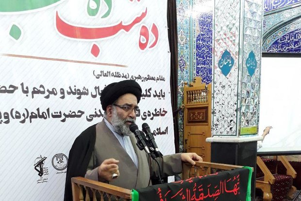 امام خمینی(ره) کوثر زمان ما هستند/ ضرورت بصیرت افزایی محسن محمودی - کراپشده