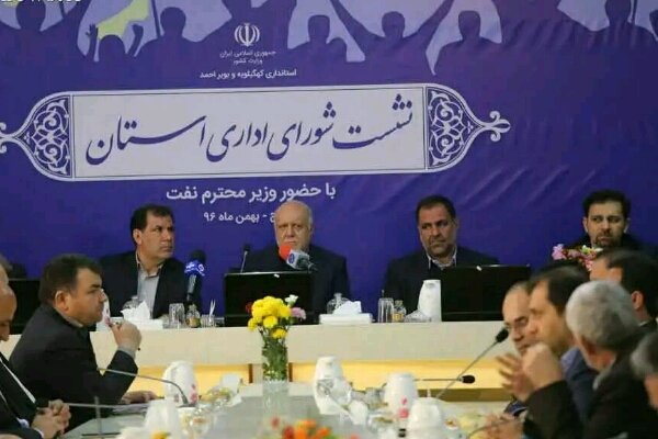 توسعه استان باایجاد صنایع تبدیلی/مردم درانتظار تحقق وعده های نفتی
